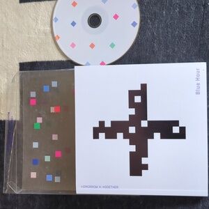 Kpop Blue Hour CD w/book